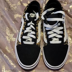 New never worn Vans girls sneakers